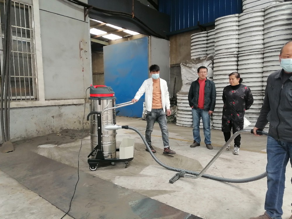 伊博特脉冲反吹型工业吸尘器特点优势