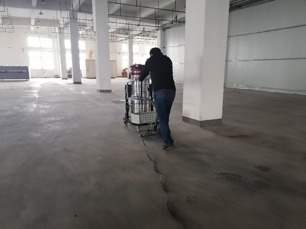 工厂车间粉尘用工业吸尘器-伊博特环保